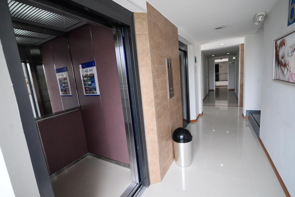 Benidorm Hotel Manizales Kültér fotó
